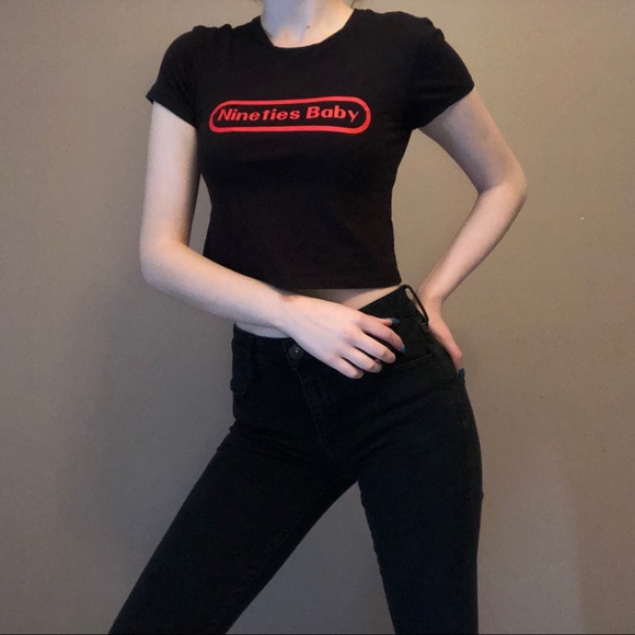90’s Nintendo Crop Top - Picture 3 of 6